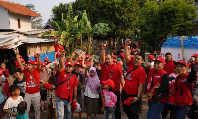 Lagi, Kang Arief Rachman Salurkan Air Bersih Bagi Warga di Cianjur