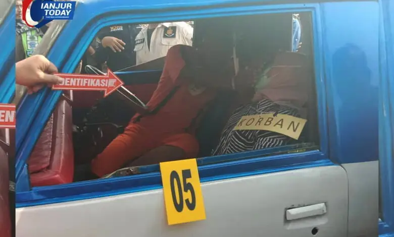 Lakukan Rekonstruksi, Pembunuh Amelia Ulfah Menangis