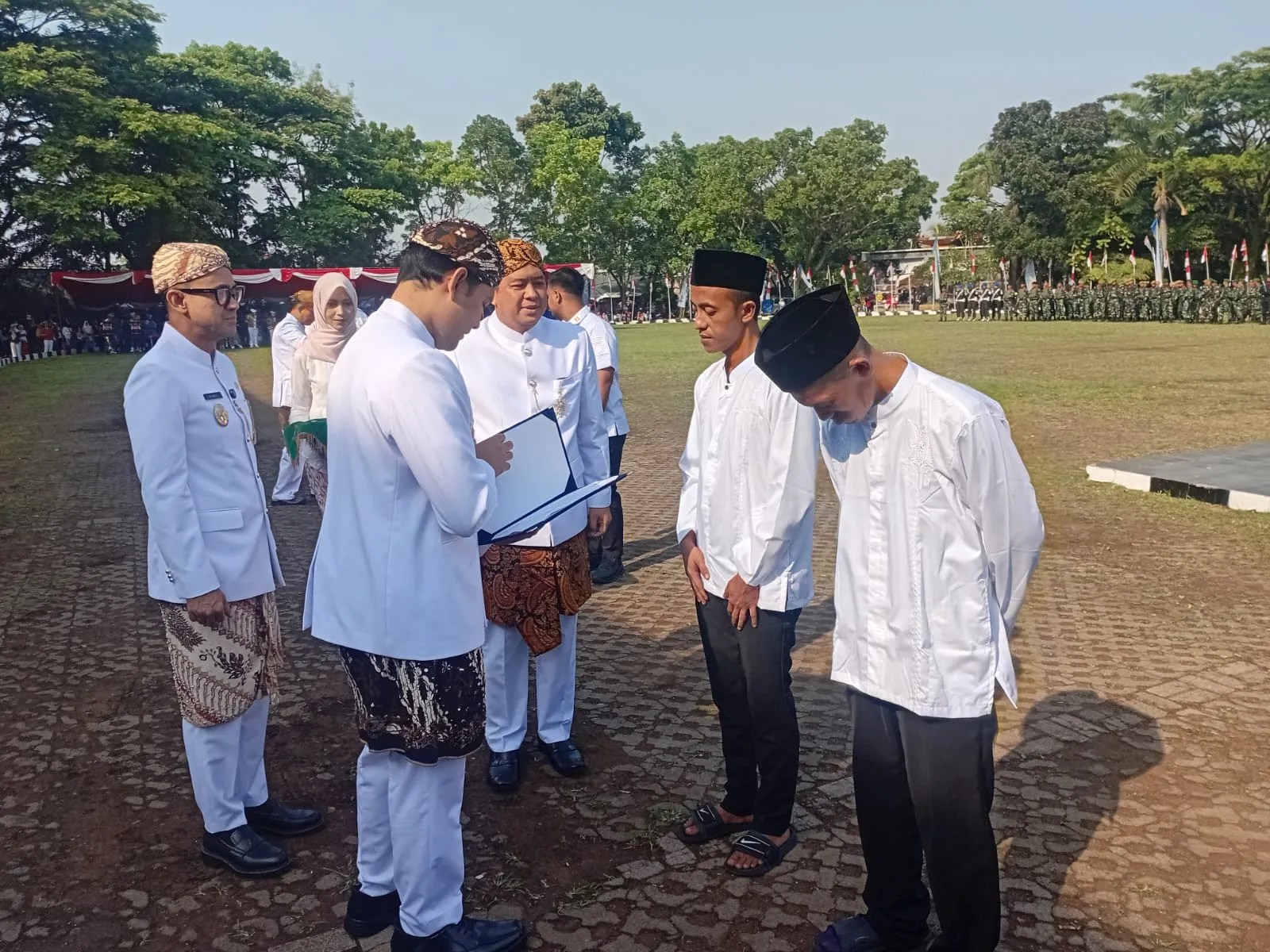 Lapas Kelas IIB Cianjur Berikan Remisi dan Lukisan Karya Warga Binaan di Momen HUT RI ke-80