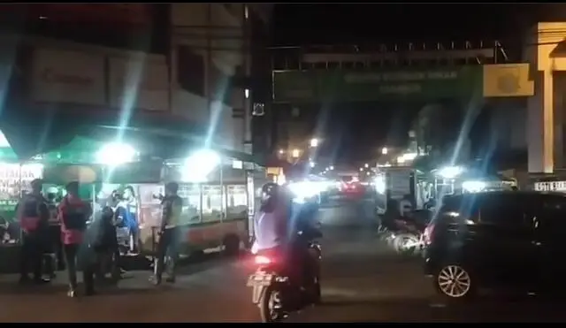 Lewati Batas PPKM Darurat, Satpol PP Cianjur Tertibkan PKL di Pusat Kuliner Sinar