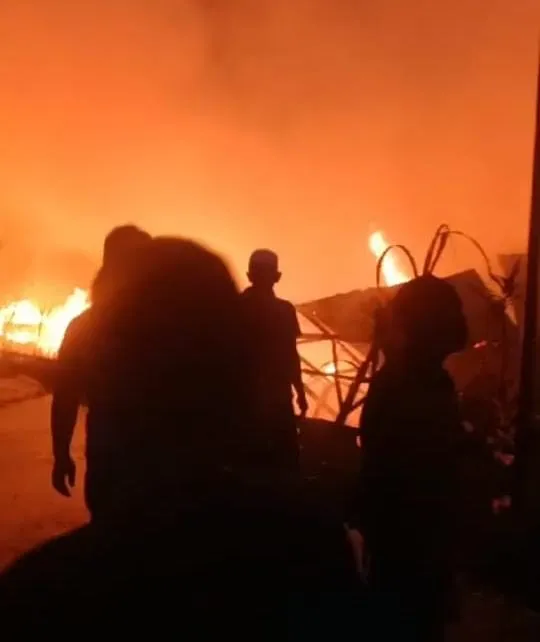 Lupa Matikan Kompor, Rumah dan Parkiran Motor di Mande Hangus Terbakar