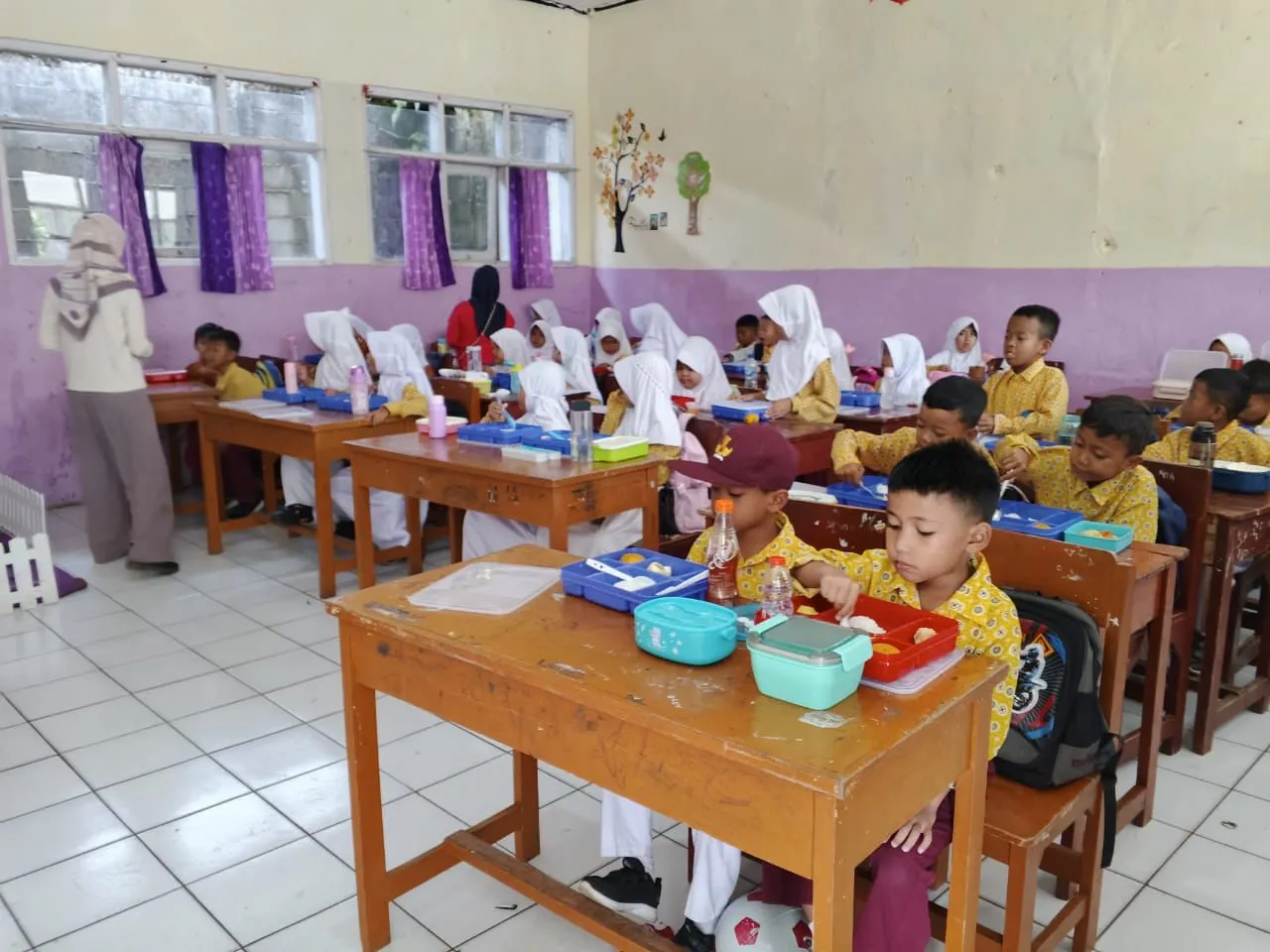 Makan Bergizi Gratis Disebut Program Pemerintah yang Terburu-buru dan Perlu Evaluasi