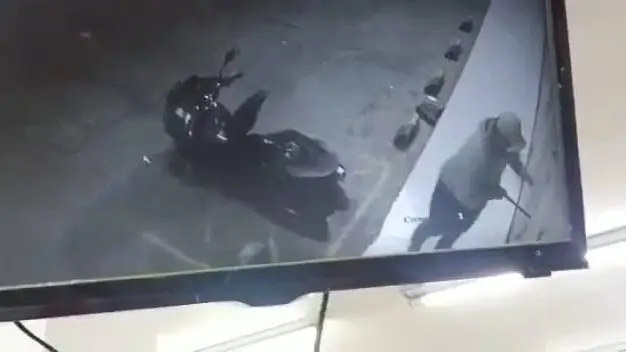 Maling Bobol Minimarket di Panembong Cianjur, Rokok dan Susu Raib