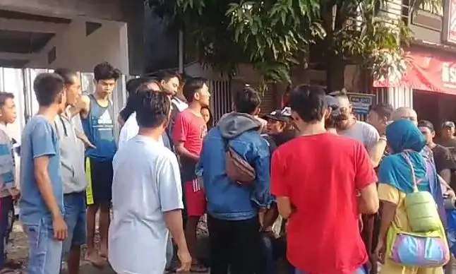 Maling Tas di Masjid Ciranjang Cianjur Babak Belur Dikeroyok Massa