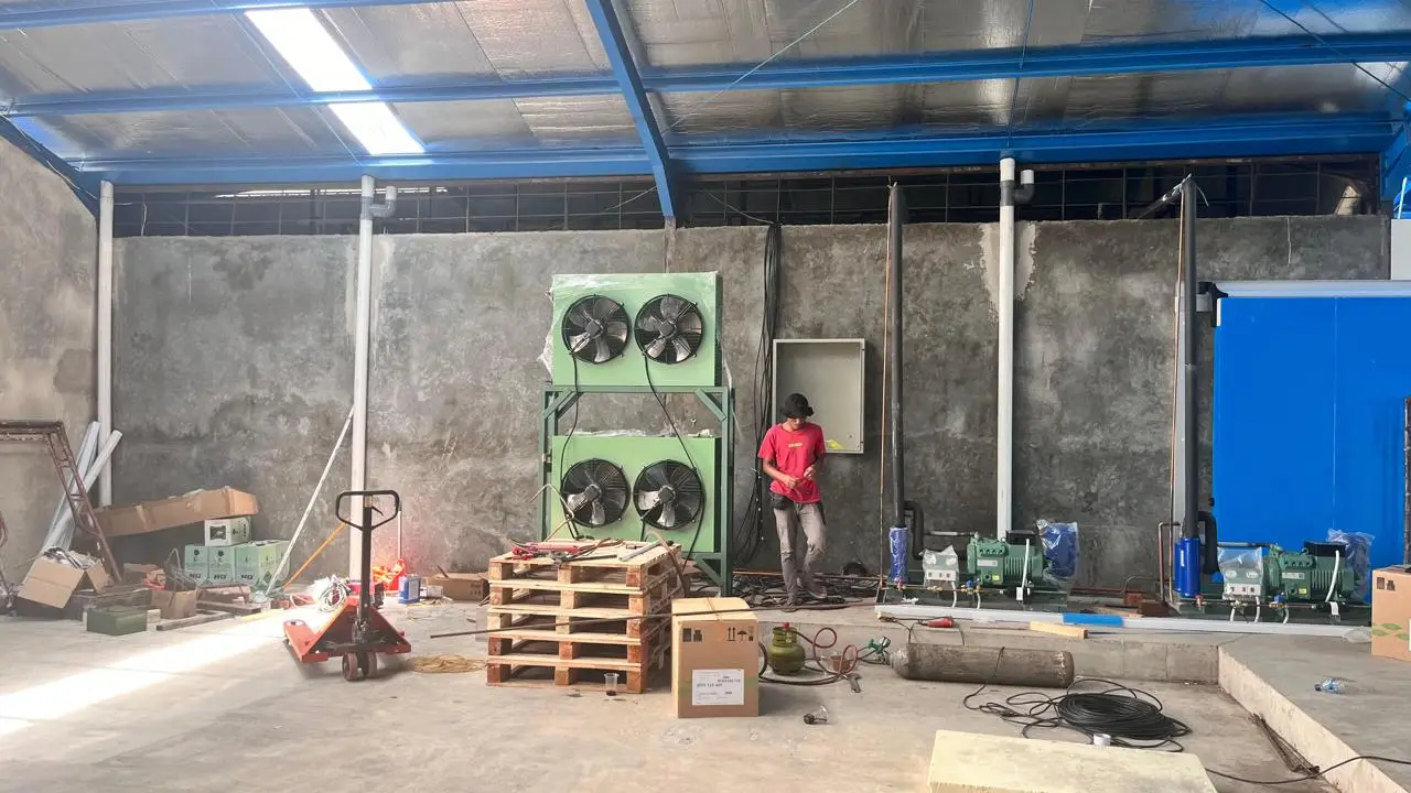 Mampu Jual 200 Ton, Produksi Gudang Ikan Asin di Cianjur Makin Berlimpah dengan Electrifying Marine