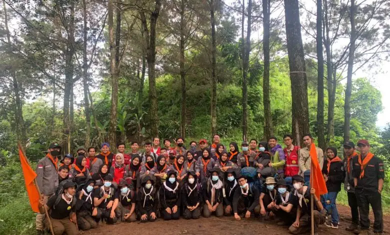Mapaska Gelar Diklatsar ke-VII di Gunung Hayam Cikalongkulon
