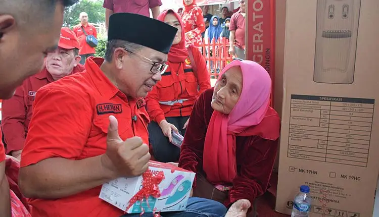 Mariah Ketemu Bupati Cianjur di Acara Desa Manjur Bungah Pisan