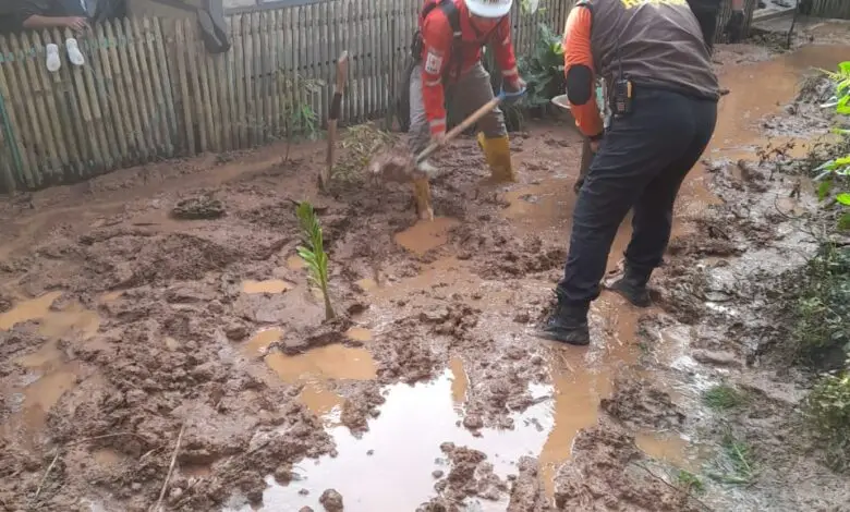 Material Longsor Sukanagara Mulai Dibersihkan, BPBD Minta Warga Tetap Waspada Bencana Susulan