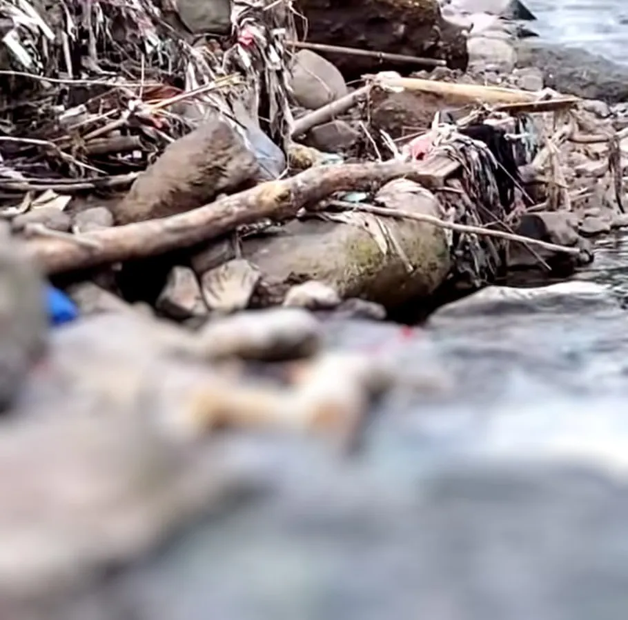 Mayat Perempuan Tanpa Identitas Ditemukan Warga di Sungai Cipendawa Pacet
