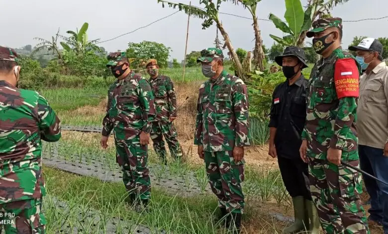 Mayjen TNI Madsuni Tinjau Lokasi TPKP di Cianjur