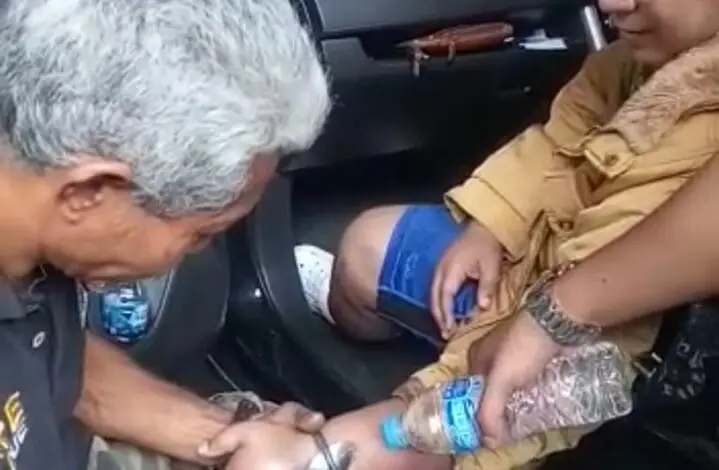Minta Bantunan Damkar, Pria Paruh Baya di Cianjur Terjepit Gelang Besi