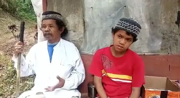 Miris! Warga Kurang Mampu di Sukaresmi, Tinggal di Gubuk Bekas Pos Kuburan