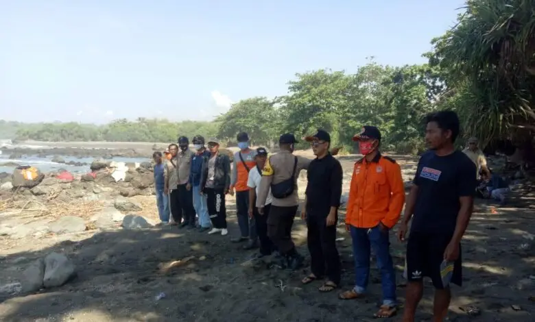 Nelayan Ban Tenggelam di Pantai Cigebang Cidaun dan Belum Ditemukan
