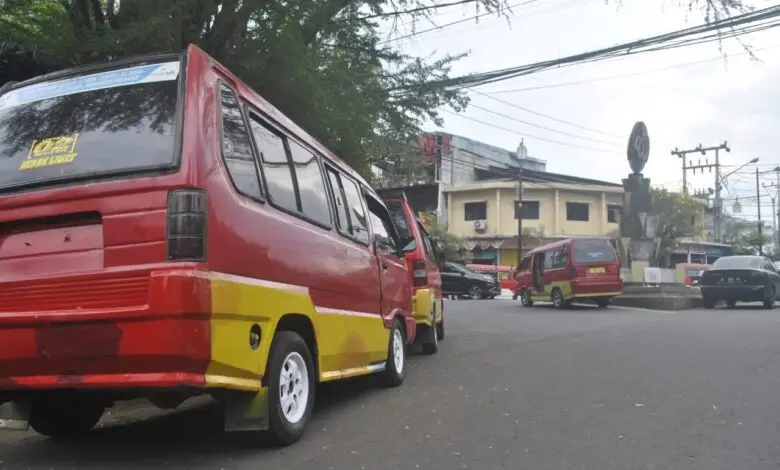 Ngetem Diusir, Sambil Jalan Abis Bensin