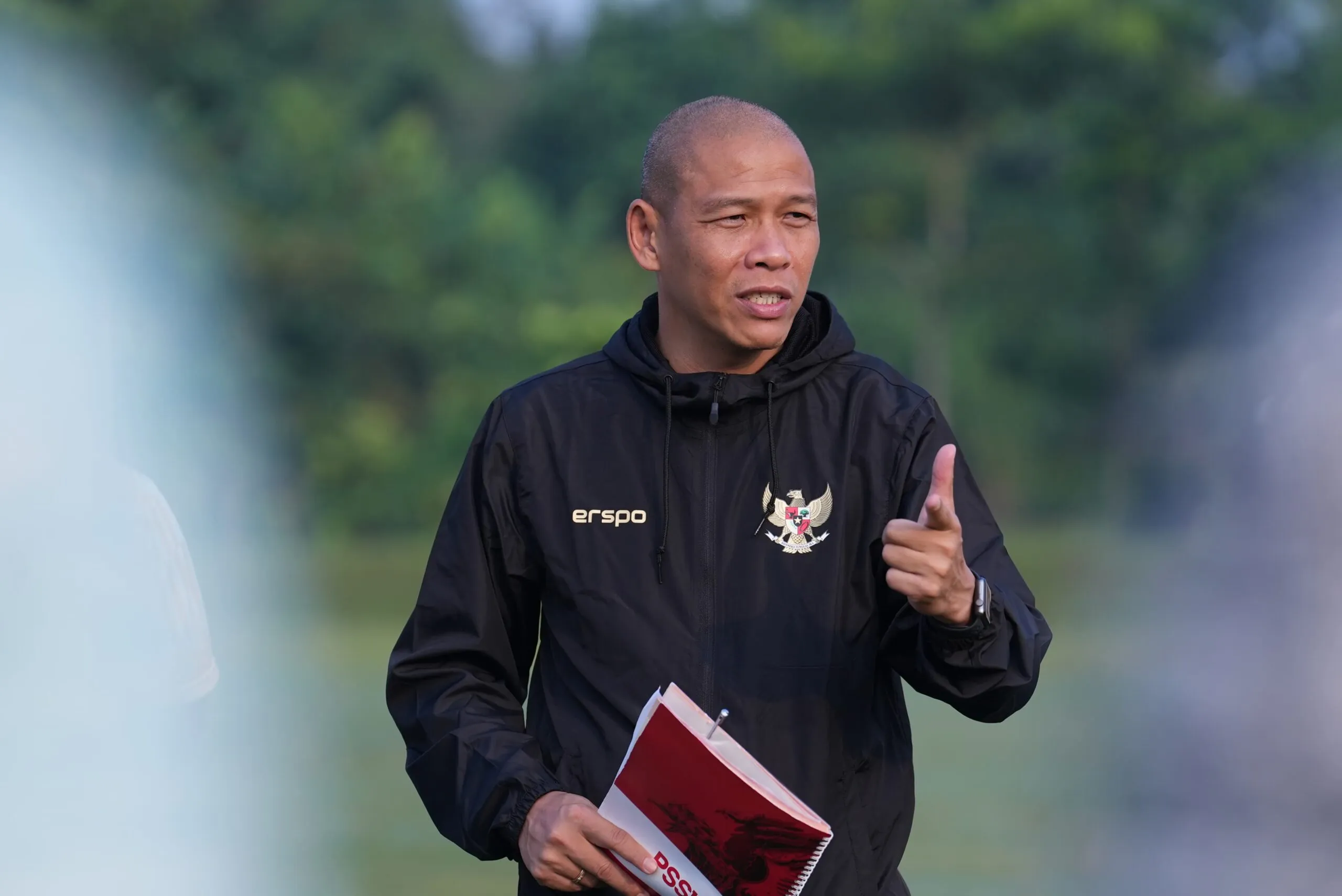Nova Arianto dan Peluangnya Jadi Asisten Pelatih Era Patrick Kluivert