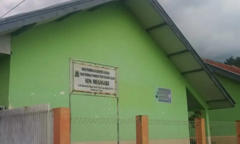Orang Tua Siswa Keluhkan Dugaan Pungutan Liar di SDN Megasari Cianjur