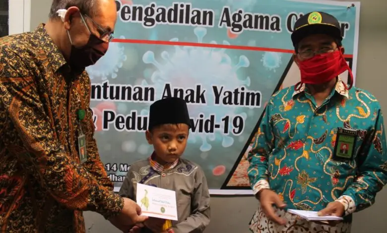 PA Cianjur Beri Santunan untuk Anak Yatim dan Jompo