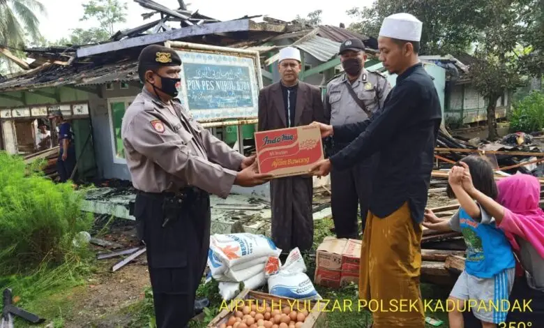Pascakebakaran, Polsek Kadupandak Kirim Bantuan ke Ponpes Nurul Huda