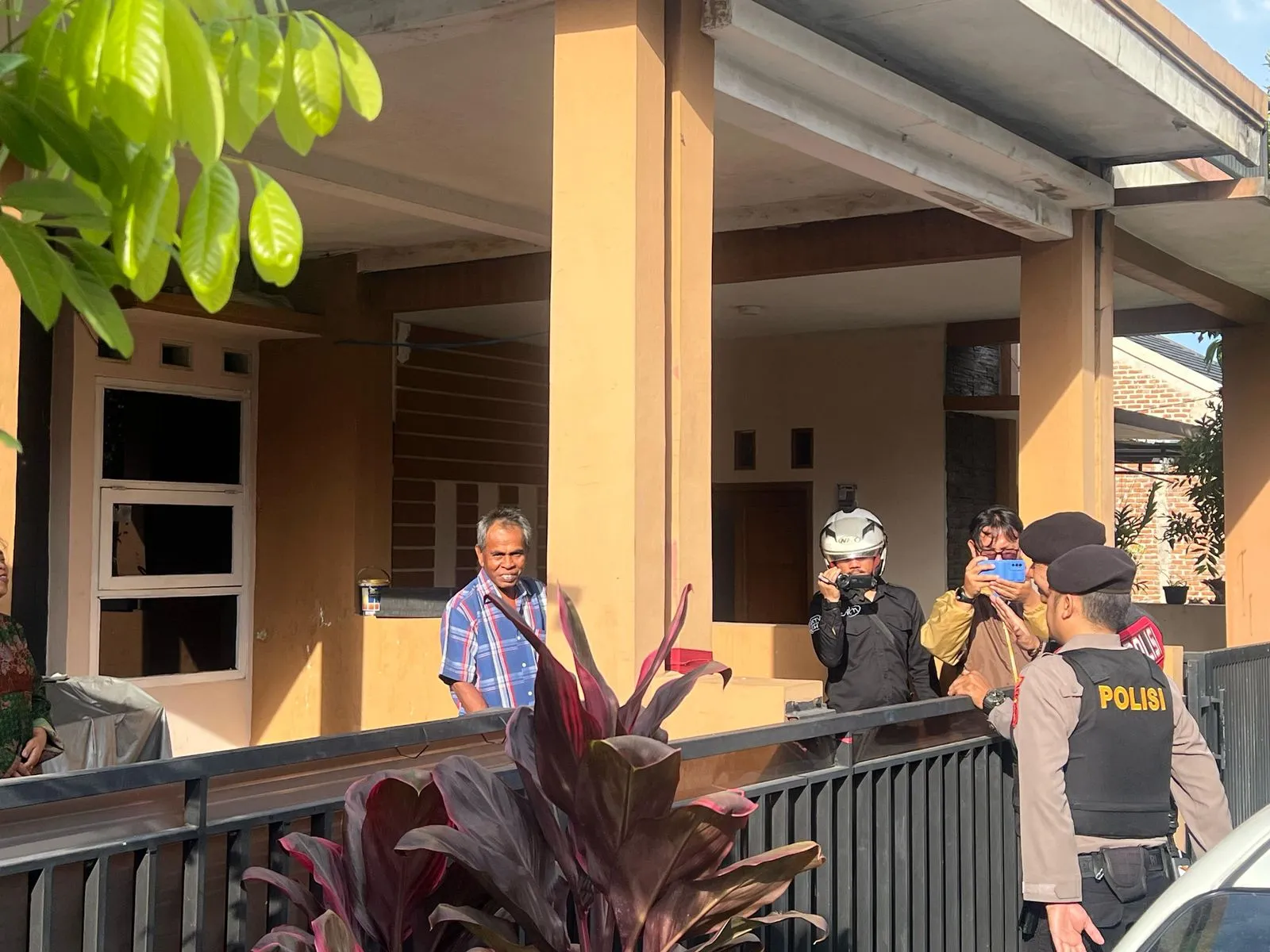 Patroli Ketat! Polisi Jaga Keamanan Pemukiman yang Ditinggal Pemudik di Cianjur