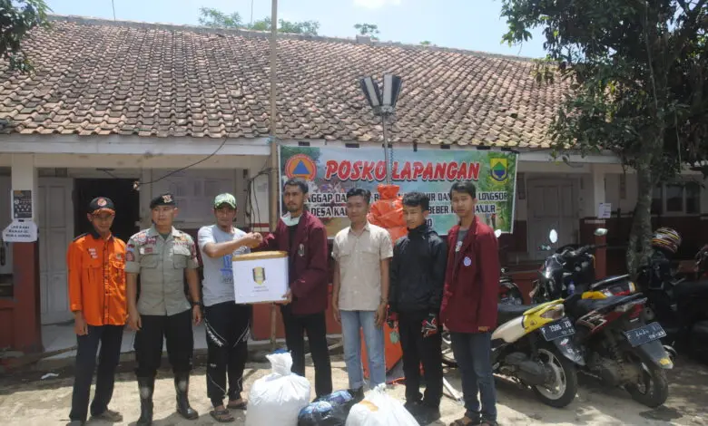 PC IMM Cianjur Salurkan Donasi Untuk Korban Longsor Cibeber