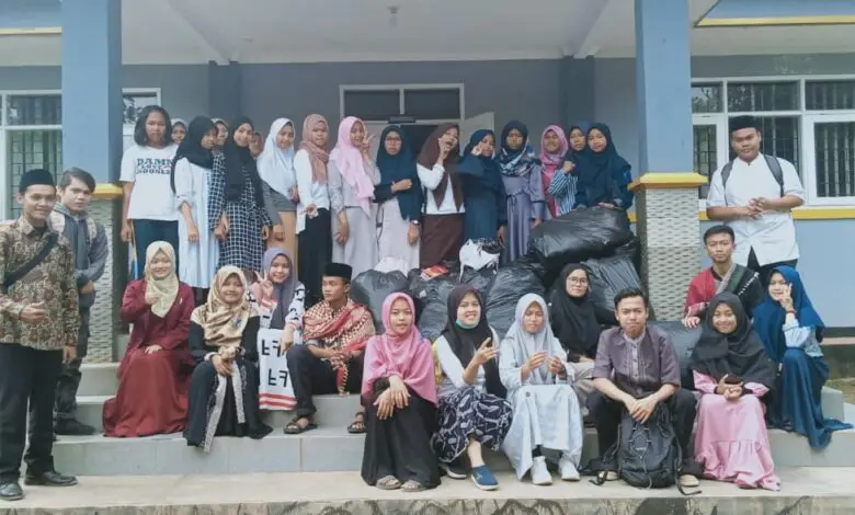 Pelajar dan Mahasiswa Kumpulkan Bantuan untuk Korban Kebakaran