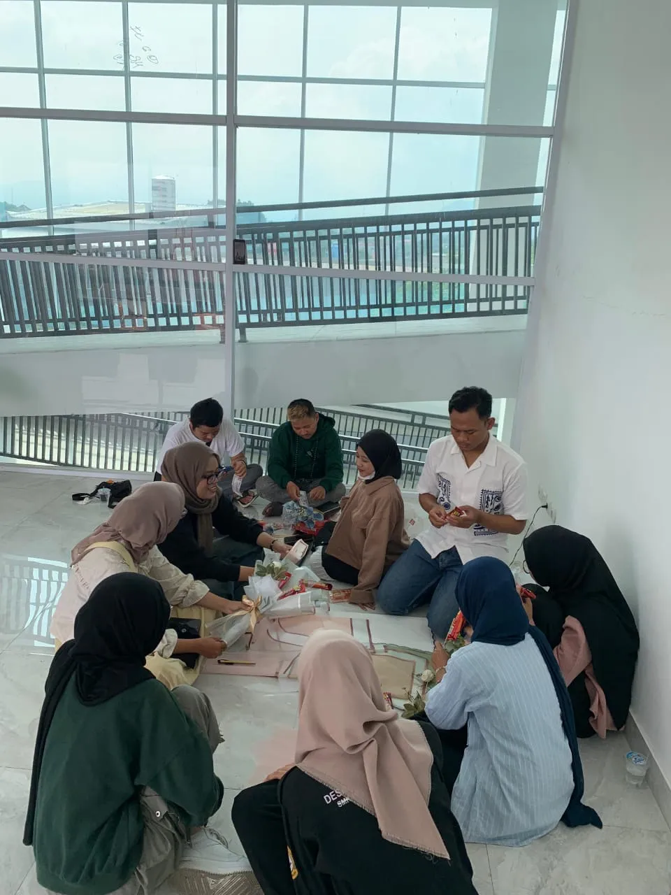 Pelatihan Membuat Buket di Cianjur, Ajak Anak Muda Manfaatkan Waktu Luang Secara Produktif