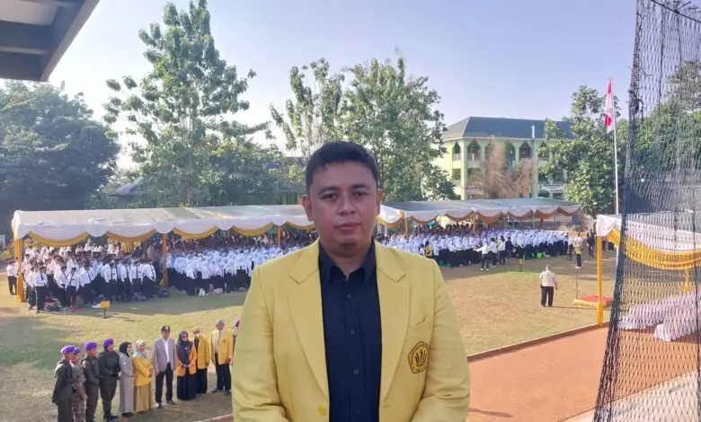 Pemain Persib Bandung Robi Darwis Kuliah di Unsur Cianjur