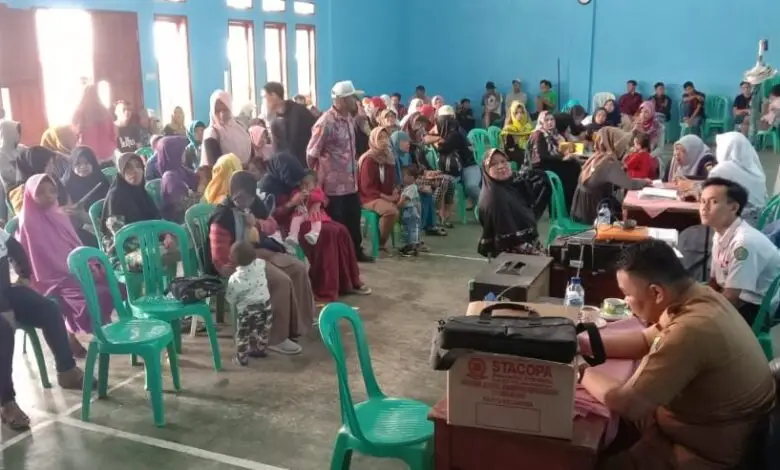 Pemdes Ciherang Sisir Warga yang Belum Bikin KTP