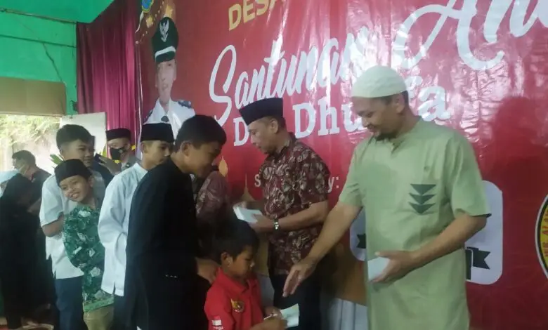 Pemdes Palasari Bersama Para Pengusaha, Santuni 100 Anak Yatim dan Jompo