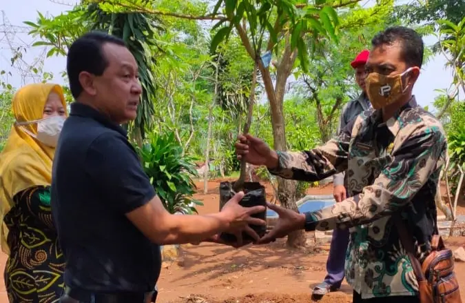 Pemdes Ramasari Gelar Penanaman 1000 Pohon