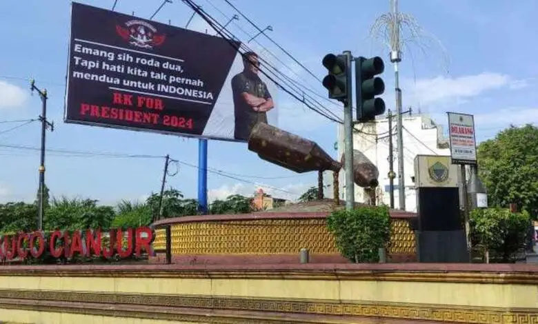 Pemkab Cianjur Kecolongan Baliho Ilegal