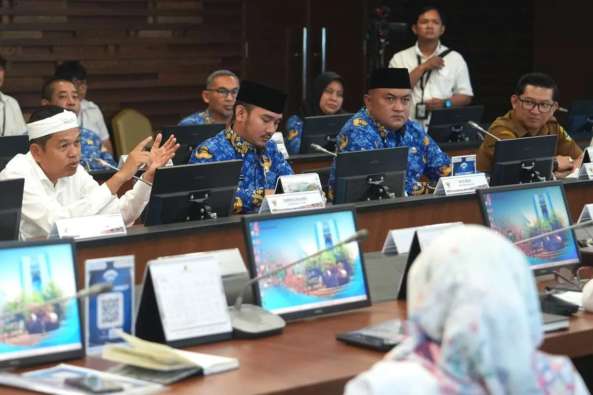 Pemprov Jabar Fokus Rehabilitasi Sempadan Sungai untuk Atasi Banjir