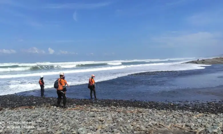 Pencarian Korban Perahu Tenggelam di Pantai Jayanti Belum Membuahkan Hasil