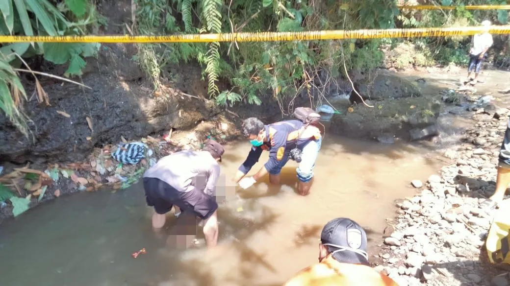 Penemuan Mayat di Sungai Cijati Gegerkan Warga Cianjur