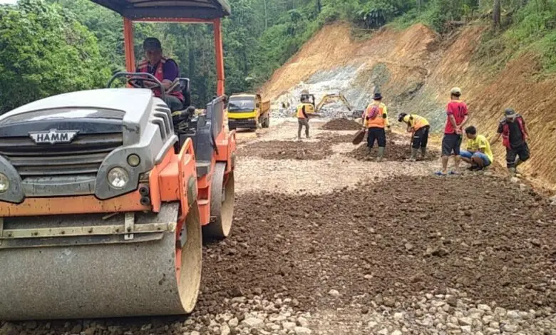 Pengerjaan Jalan Provinsi di Tanggeung Cianjur Capai 40 Persen