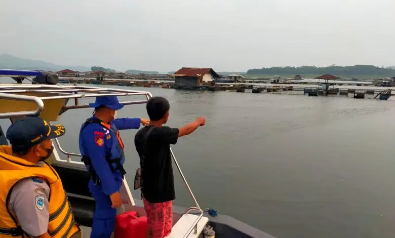 Perahu Terbalik saat Berlayar 1 Meter, Seorang Remaja Asal Ciranjang Tenggelam di Waduk Cirata