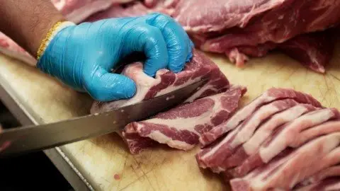 Perbedaan Daging Sapi dan Daging Babi