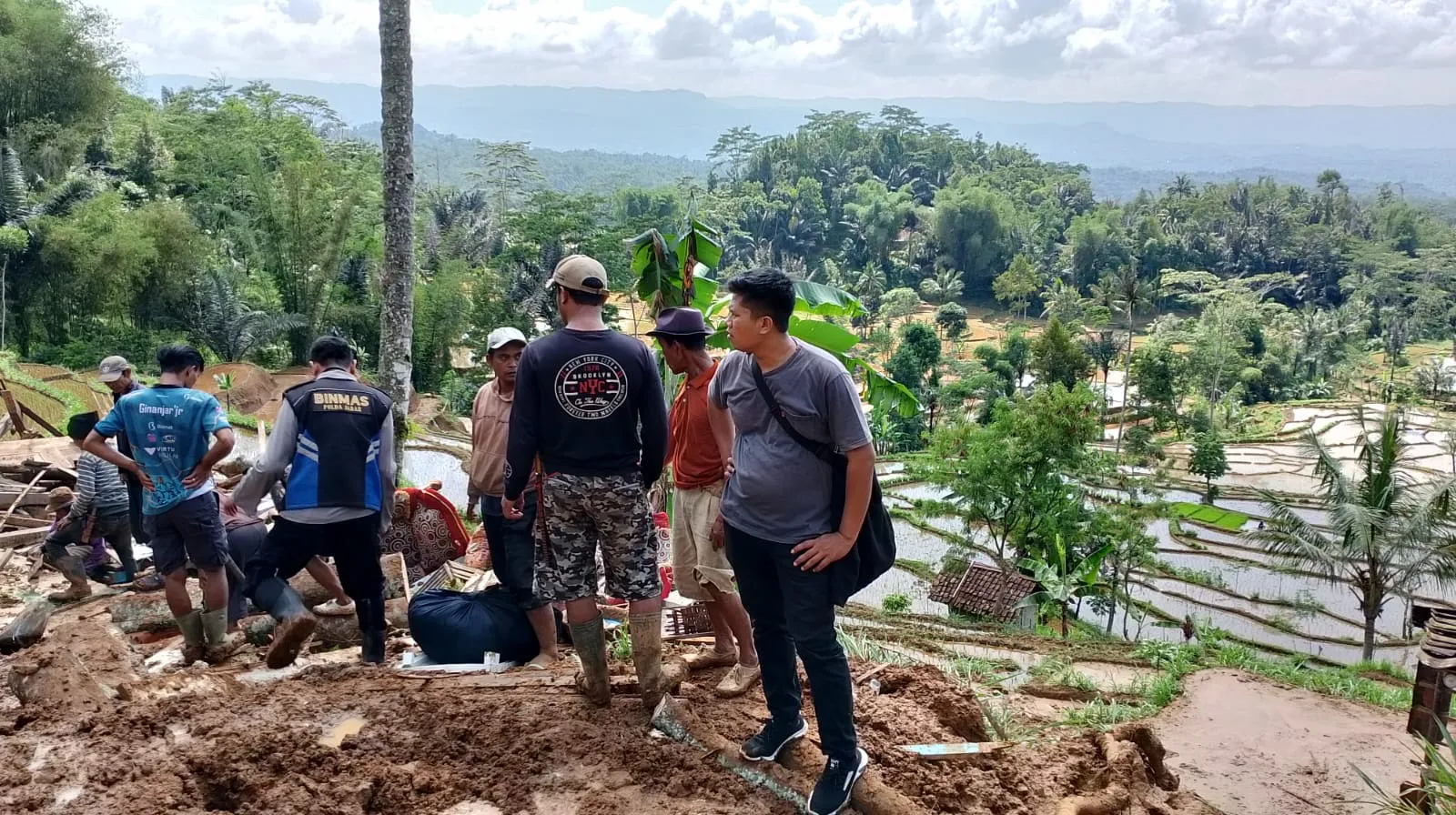 Pergeseran Tanah Rusak 6 Rumah dan Lahan Warga Cianjur, Hujan Lebat Jadi Penyebabnya