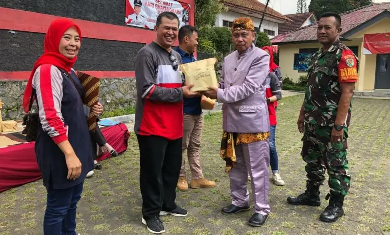Peringati HJC, Pemdes Palasari Gelar Upacara dan Pesta Rakyat