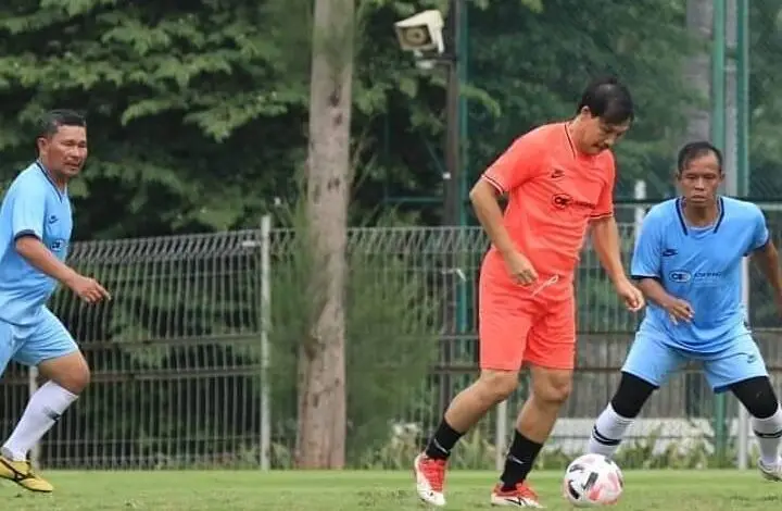 Pesepakbola Legendaris Ricky Yacobi Meninggal Dunia