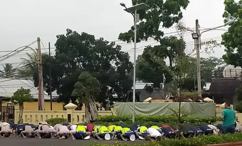 Pilkades Kondusif, Personel Polres Cianjur Sujud Syukur