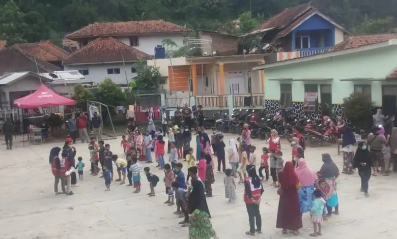 PMI Cianjur Gelar PSP di Pengungsian Bencana Longsor Cibeber