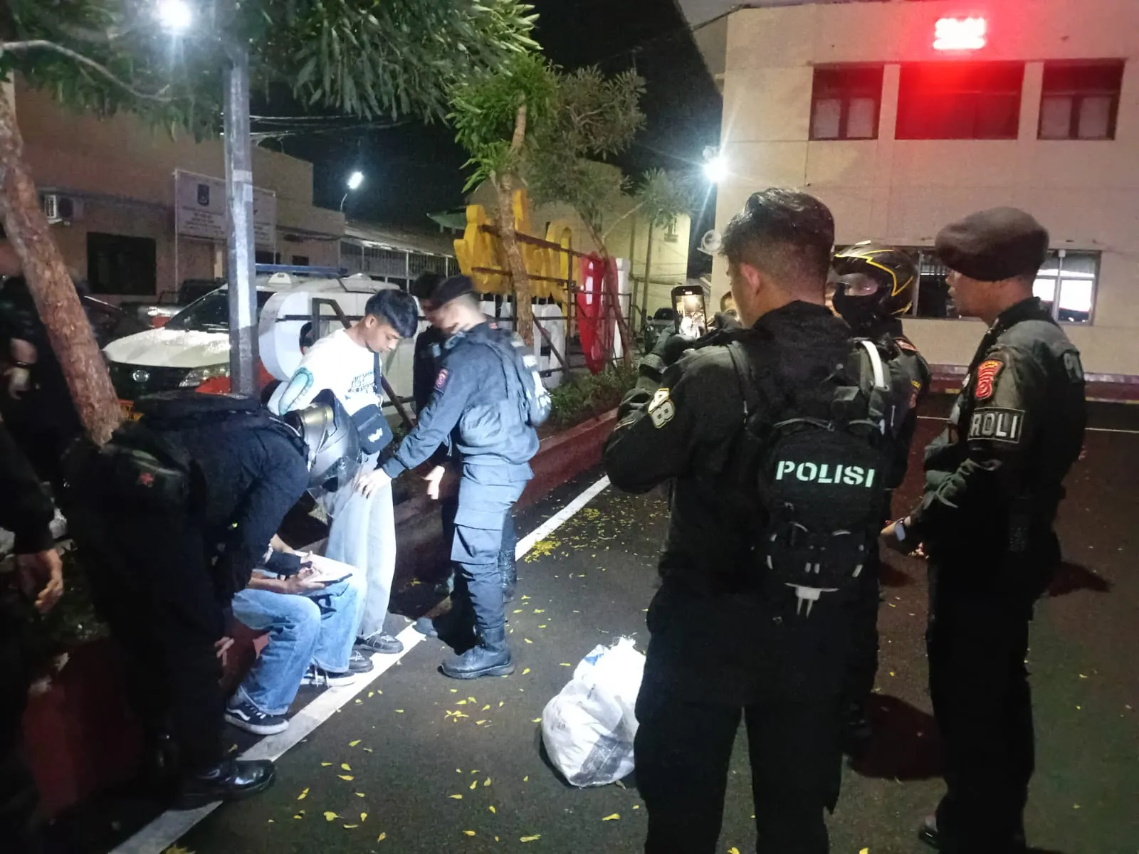 Polres Cianjur Amankan Lima Terduga TPPO dan Belasan Knalpot Brong Saat KRYD Rutin