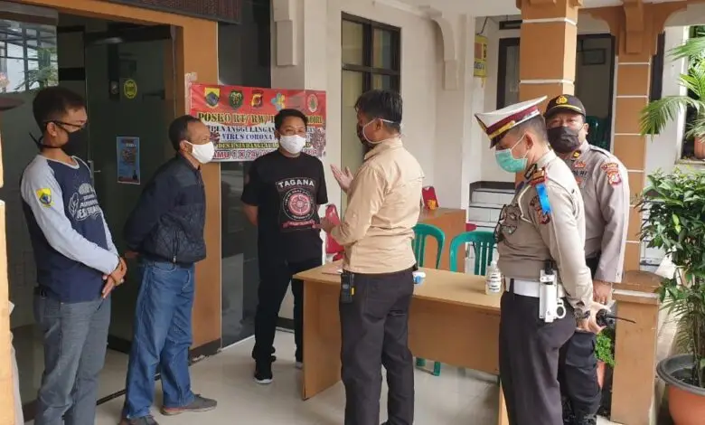 Polres Cianjur Patroli ke Tiga Kecamatan, Cek Posko Covid-19