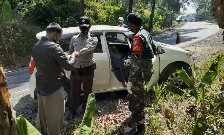 Pria Asal Karawang Ditemukan Meninggal Dalam Mobil di Cianjur