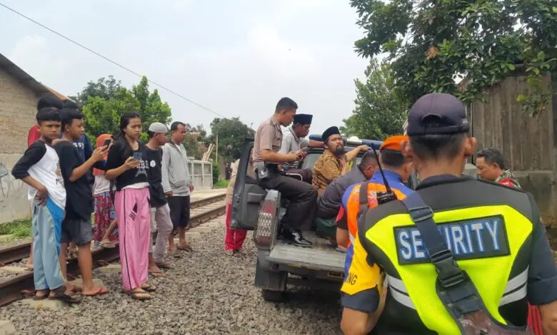 Pria di Karangtengah Terserempet KA Siliwangi