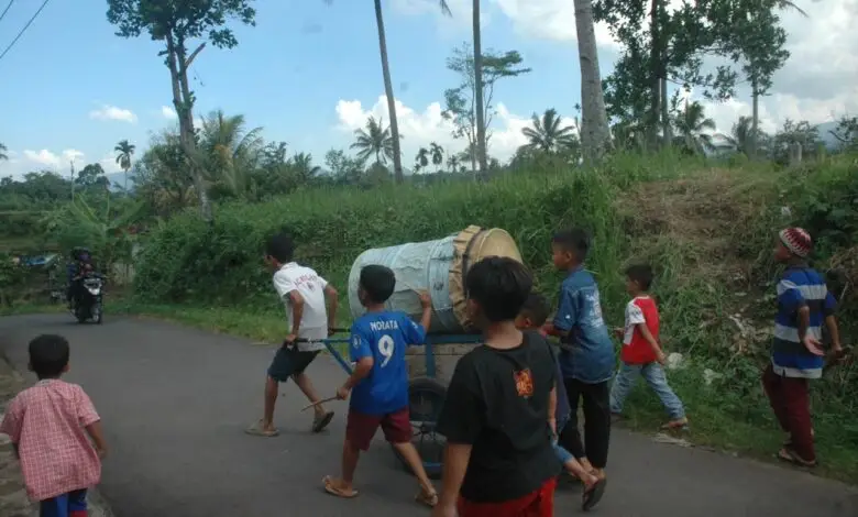 Pukul Beduk, Anak-anak Suka Cita Takbiran