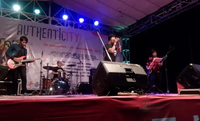 Puluhan Band Cianjur Meriahkan Karnaval Sayang