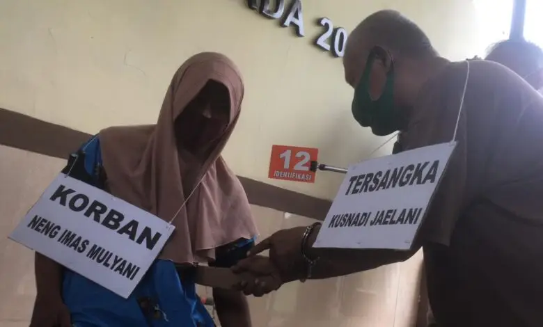 Reka Adegan Pembunuhan Perawat Imas, Tersangka Tusuk Korban Empat Kali