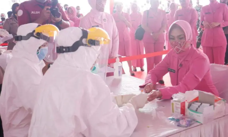Rekor! Polres Cianjur Gelar Rapid Test Covid-19 untuk 2000 Peserta